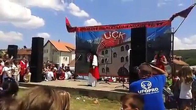 Shemsie Gashi - Përvjetori i Dëshmorëve te kombit (Video HD)