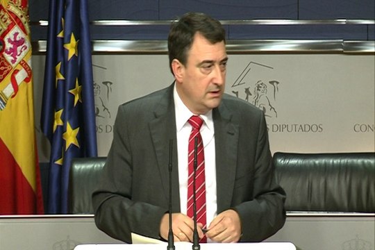 PNV responde a Fernández Díaz: ETA está liquidada