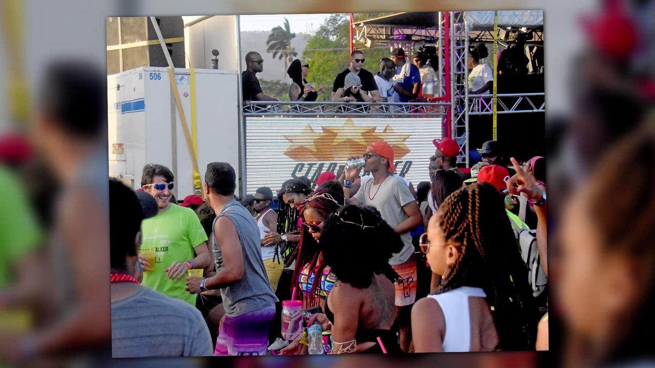 Blac Chyna and Amber Rose Show Off Fat Tuesday Booty at Carnival