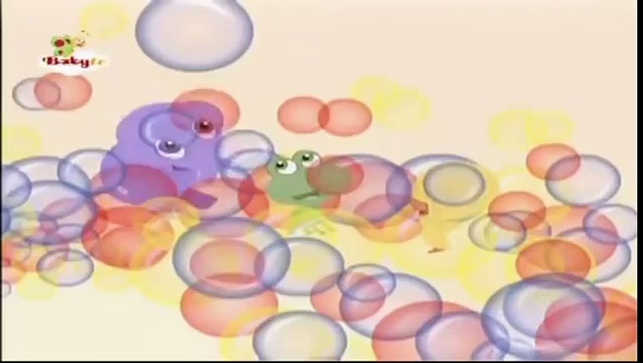 Playing with bubbles Bath Tubbies