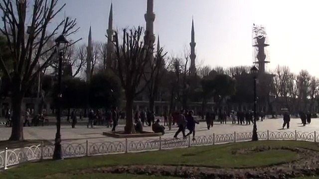Sultanahmet Camisi'nin bir minaresi kaydı