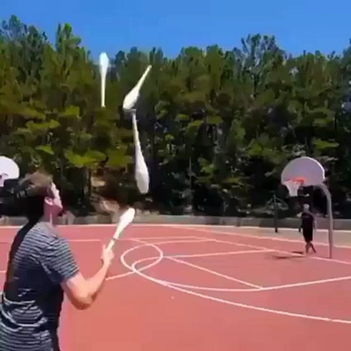 Basketli Lobut Gösterisi
