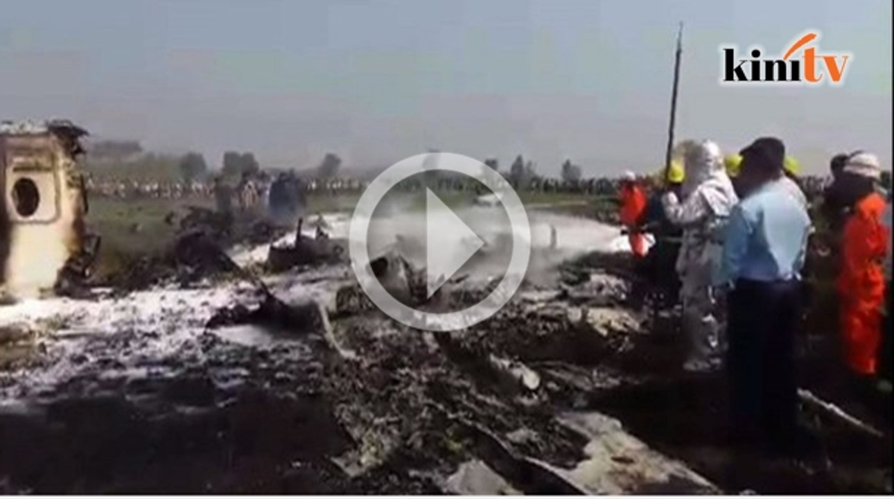 Pesawat tentera udara terhempas, empat maut