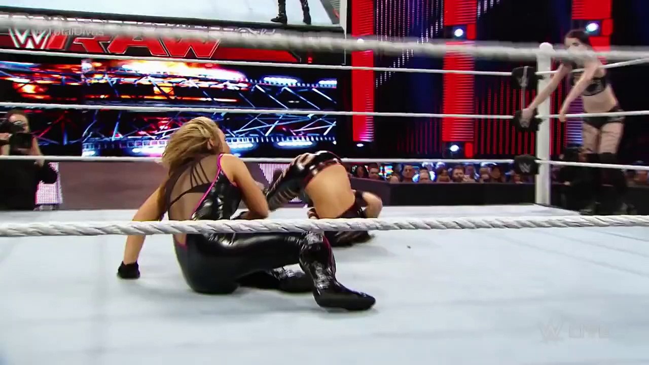 Natalya & Paige vs. Brie Bella & Alicia Fox: Raw, January 25, 2016