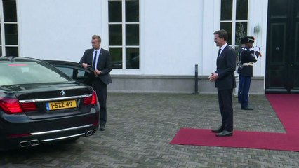 Syrie/Turquie:les appels à ouvrir la frontière sont "hypocrites"