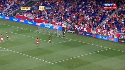 Опасные эпизоды у ворот aguias, развивающиеся из-за грубых оплошностей их оборонцев