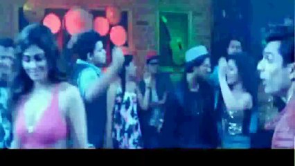 Neendein Khul Jaati Hain