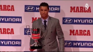 Cristiano Ronaldo collects his 2014-15 Pichichi Trophy