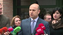 PD dorëzon në KQZ 3 kërkesa për referendum  - Top Channel Albania - News - Lajme