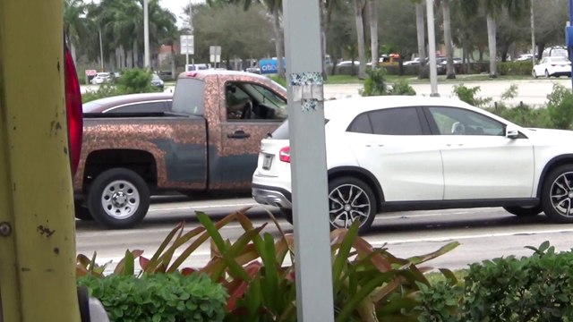 IMPRESIONANTE CHEVROLET SILVERADO CON CENTAVOS DE DOLLAR (CENTS OF DOLLAR)