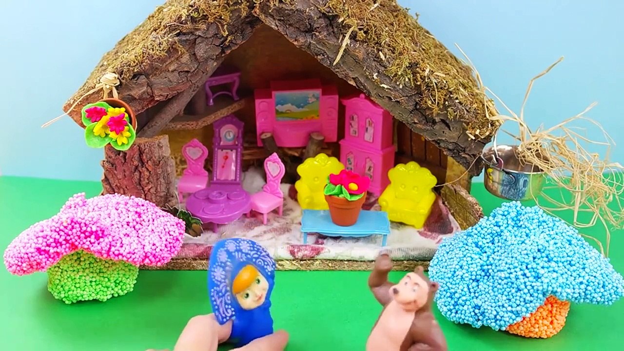 Masha et lOurs épisodes en italien! Masha et les CHAMPIGNONS Ours! Jeux pour les enfants! - 2016