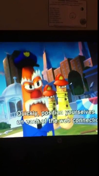 Veggietales : LarryBoy vs the Giant Bad Apple