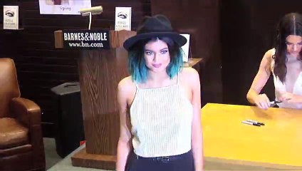 Kylie Jenner is Changing her Hair Color…. Again!