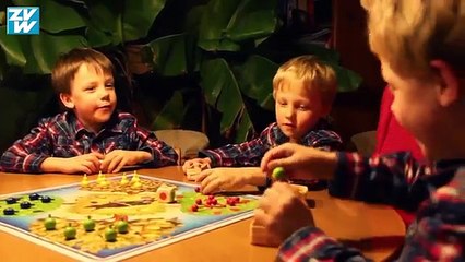 Drillinge aus Rudersberg suchen Ersatz-Großeltern (News World)