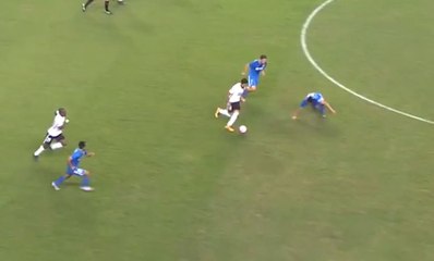 Lavezzi élimine 5 joueurs en une action !