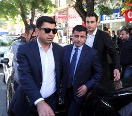 Demirtaş ve Yüksekdağ ile 3 HDP'li Vekil Hakkındaki Fezleke Başbakanlık'ta