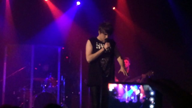 «Лети» (начало) А.Бон («Космонавт», СПб, 3.03.2016) (Ruth)