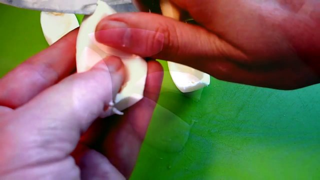 Украшения из яйца и помидор! Decoration of eggs and tomato!