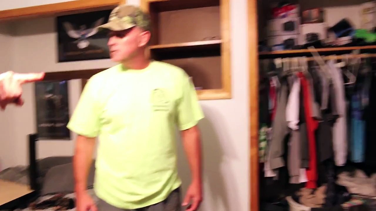 Psycho Dad Busts Down Door video Dailymotion