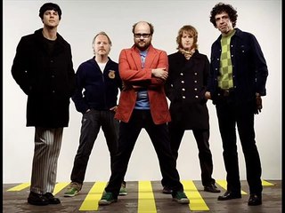 The Apples In Stereo - Signal In The Sky Lyrics / Letra