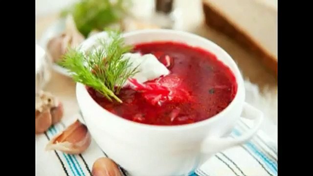 Борщ с белыми грибами и черносливом