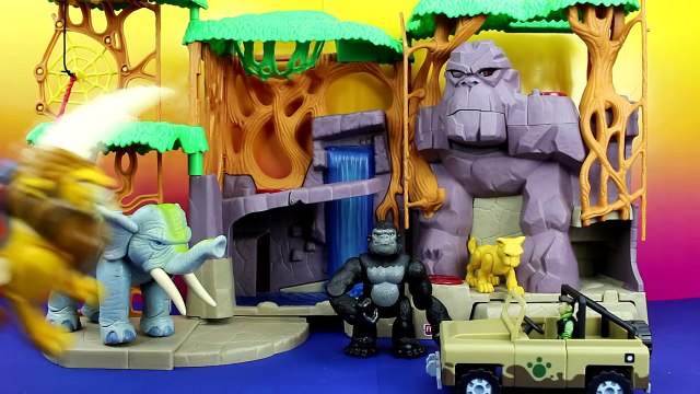 PBS Kids Wild Kratts Martin Kratt saved by Imaginext Nightwing Batman Superheroes Just4fun290