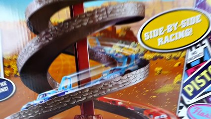 CARS 2 Dirt Track Raceway Superhero Spiderman Superman Disney Pixar Metallic Lightning McQueen