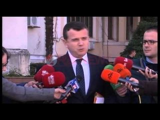 下载视频: Arrihet marrëveshja, Balla: Aktet normative do votohen sot në Kuvend- Ora News-