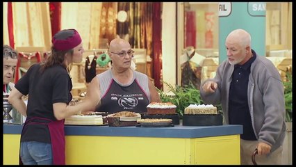 Man Pies Himself in the Face