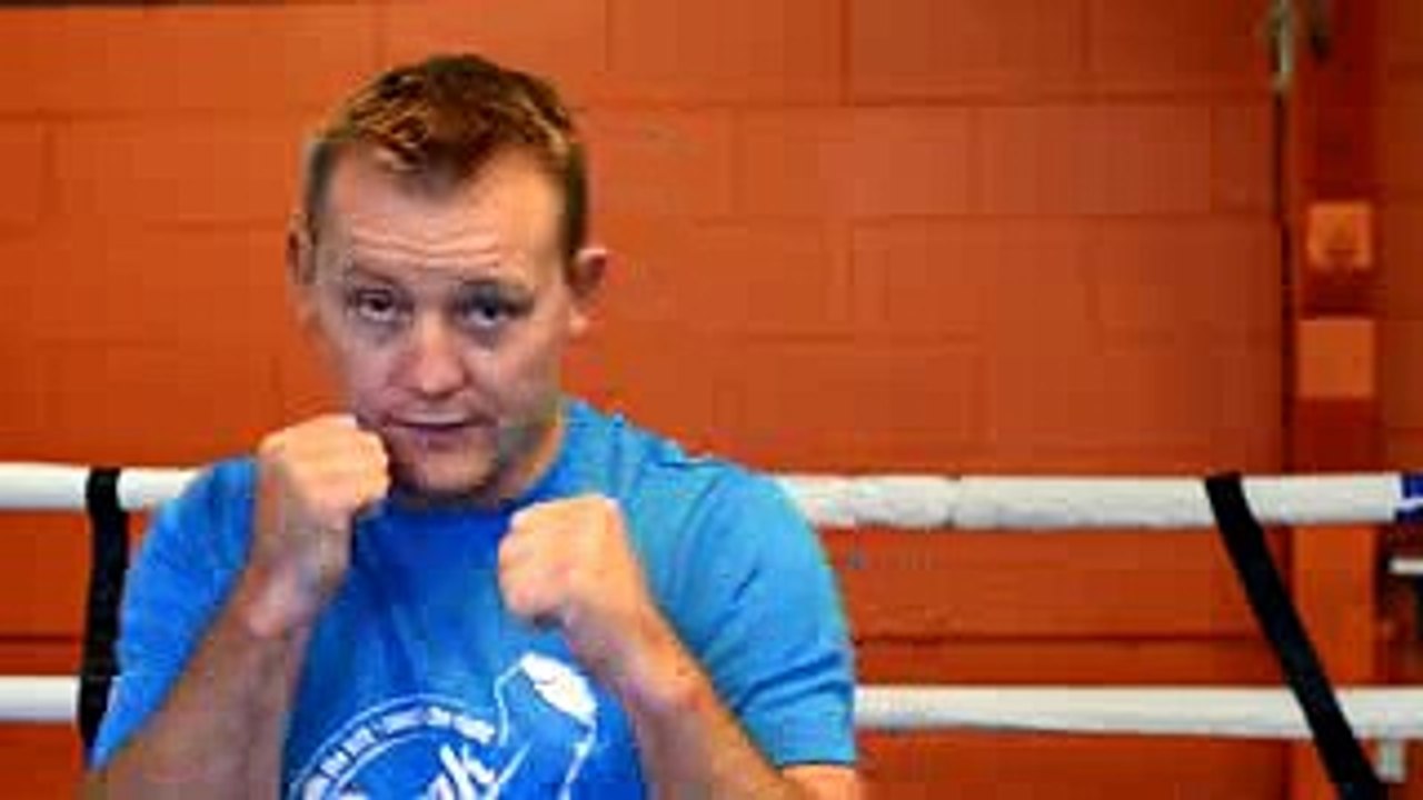 Basic Jab in Boxing - How to Box (Quick Video)_low
