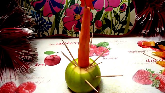 Елочка из фруктов! №2 Christmas tree of fruit! Украшения из фруктов! Decoration of fruit!