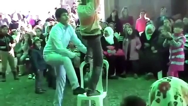 Düğünde Çilli Bom Bom Dans Video