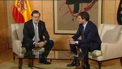 Rajoy y Rivera se reúnen en el Congreso para explorar vías de acuerdo