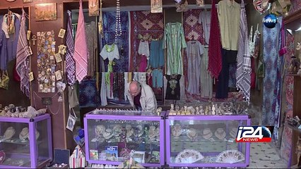 02/10: Attacks keep millions away from famed Egypt tourist sites