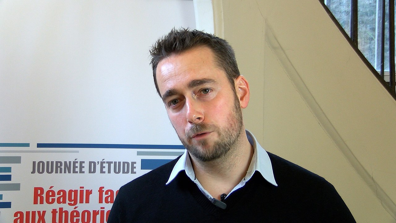 Réagir face aux théorie du complot : Interview de Lionel Vighier