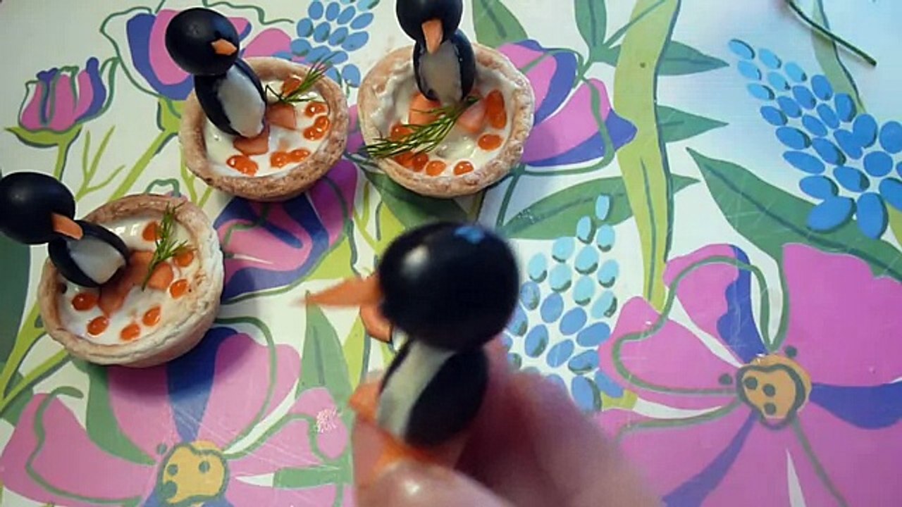 Пингвины и снеговики. Закуски. Как красиво оформить стол. Украшения из продуктов