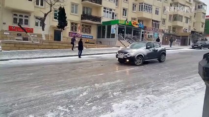 ЖЕСТЬ! Гололедица на дорогах. СТРАШНО СМОТРЕТЬ