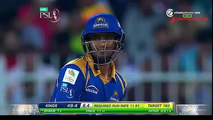 Another wicket! Shakib is gone and Kings batsmen are tumbling under pressure!