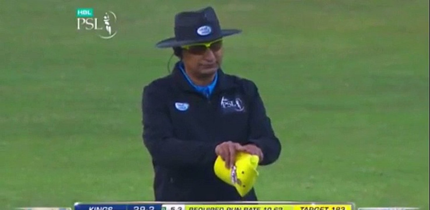 Imad Wasim out