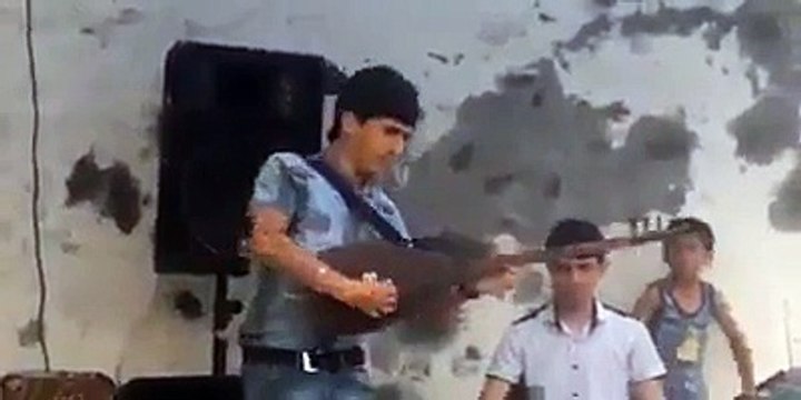 Kurtlar Vadisi müziğini birde SAZ ile dinleyin!