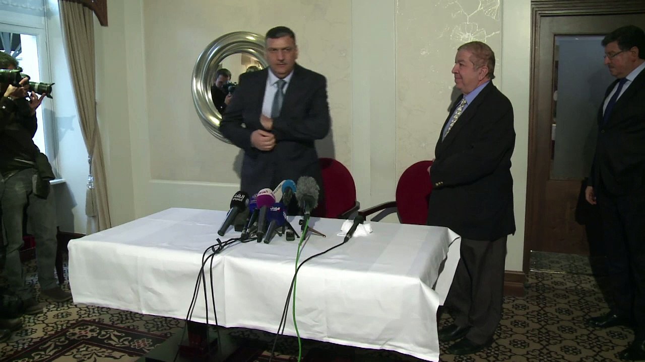 Oposición siria pide fin de asedios para reanudar diálogo