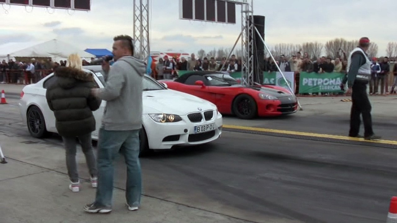 BMW E92 M3 Vs. Dodge Viper