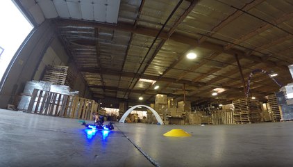 Une incroyable course de drones en caméra embarquée !