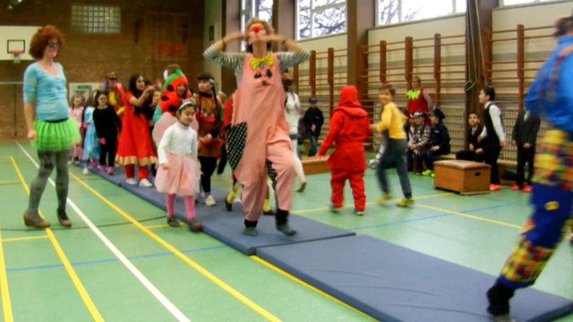 2016-02-08 Fasching in der Grundschule