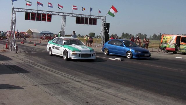 Petronas Honda Civic Turbo Vs. Honda Civic Turbo II