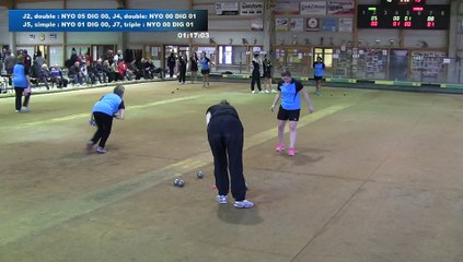 Suzy Marie glisse deux points dans 40 cm de rayon dans son simple lors du match Nyons contre Digoin, fév 16