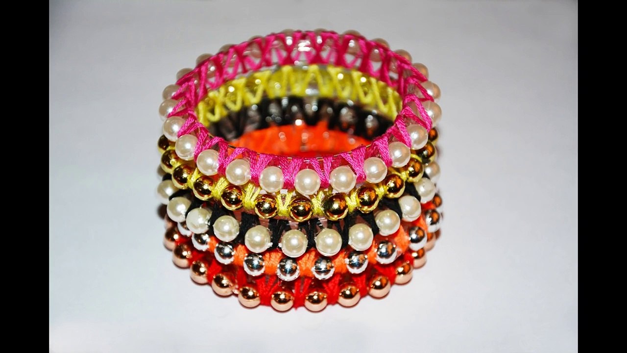 DIY Стильные браслеты из пластиковой бутылки и бусин. Мастер класс - Bracelets of plastic bottle