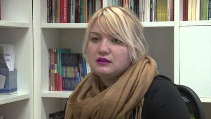 Beograd, paditet aktivistja serbe  - Top Channel Albania - News - Lajme