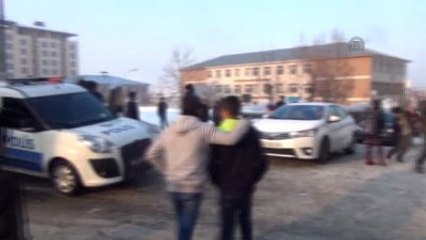 Öğrencilerden Polislere Yoğun İlgi