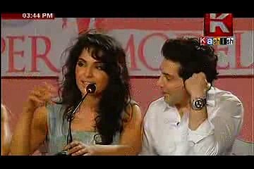 Girl's Insult By Meera In Veet Show